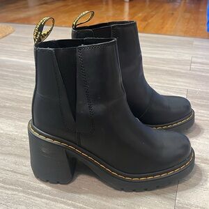 Dr Marten’s SPENCE LEATHER FLARED HEEL CHELSEA BOOTS Women’s size 8 NIB